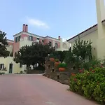 Armonia Hotel Ménites