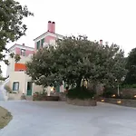 Armonia Ménites