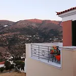 Armonia Hotel Ménites