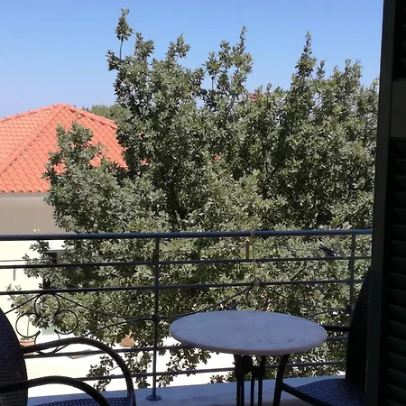 Ξενοδοχείο Armonia 3*