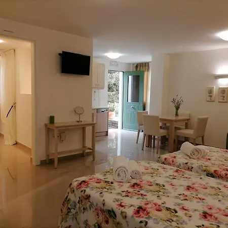 Ξενοδοχείο Armonia 3*